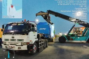 unloading flattrack
